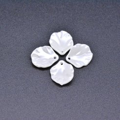 アクリルチャーム 葉形 パールホワイト15×17mm 【100ヶ】