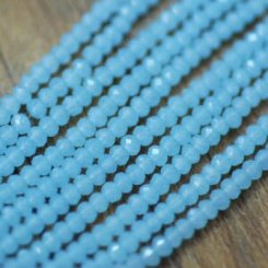 ボタンカットグラスビーズ 4ライトブルー 2x2mm(1連/約200ヶ)