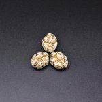アクリルビーズ アンティーク調 不規則型 19×25mm ベージュ【500g（約140ヶ）】