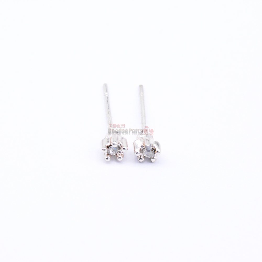 デザインポストピアス 丸型 ラインストーン付き ライトゴールド 4×14mm【50ヶ(約9g)】 - Beads-Parts-Market.jp