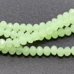 ボタンカットグラスビーズ 19ミルキーライトグリーン 3×4mm(1連/45cm)