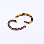 アクリルピアス 不規則リング べっこう風 37×60mm【20ヶ】