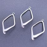 ツイストバチカン1 ピアス ペンダント ロジウム 1ペア（2個入）