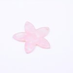 アクリルチャーム 花型 1穴 ライトピンク 5×37mm【20ヶ】