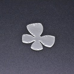 アクリルチャーム クローバー 半クリア ストライプ ホワイト 37×40mm 【50ヶ】