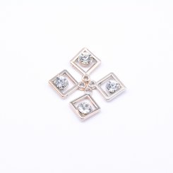 アクリルチャーム ラインストーン貼り 菱形 ピンクゴールド 15×18mm【50ヶ】