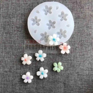 シリコンモールド 5つの小さな花の形 ホワイト103×13mm【2ヶ】