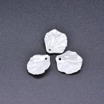 アクリルチャーム 葉形 パールホワイト17×20mm 【100ヶ】
