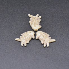 アクリルビーズ アンティーク調 魚 14×21mm ベージュ【500g（約620ヶ）】