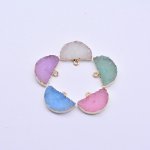 【20ヶ】樹脂チャーム シェルパウダー封入 半円 1カン18×24mm