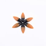 樹脂貼付けパーツ 馬目型 39x14mm ブラック+オレンジ【50ヶ(約128g)】