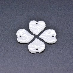 アクリルチャーム 葉形 パールホワイト 16×16mm 【100ヶ】