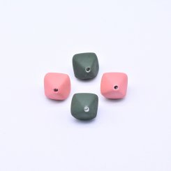 アクリルビーズ 立体菱形 14×16mm【500g（約300ヶ）】